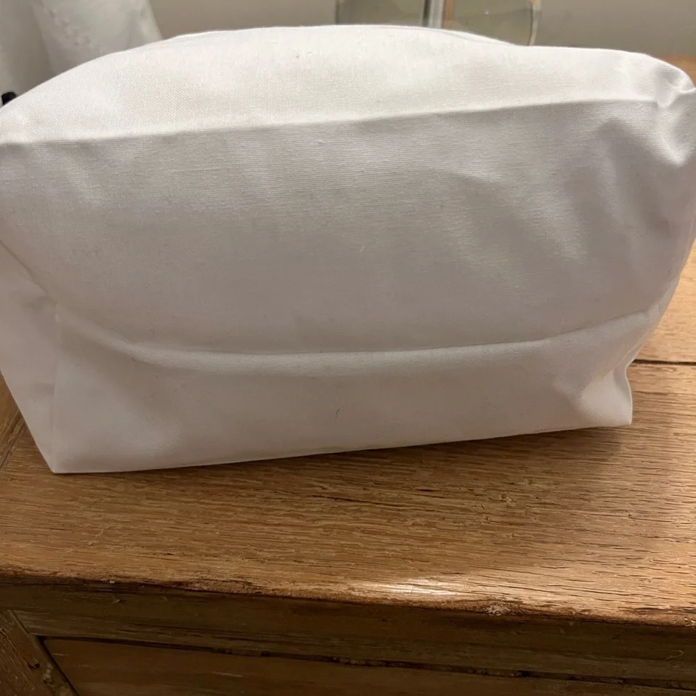 Chanel White Drawstring Bag - Picture 5 of 5